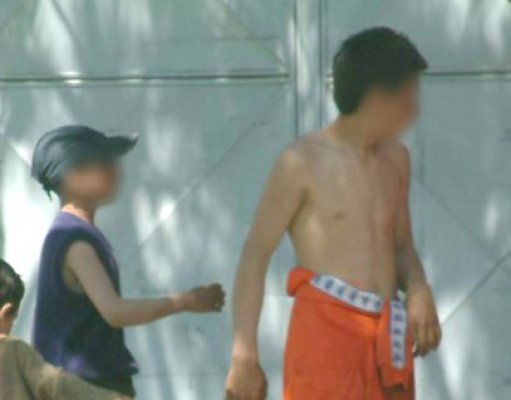 Hoţi din locuinţe la 14 ani: au intrat peste un vecin